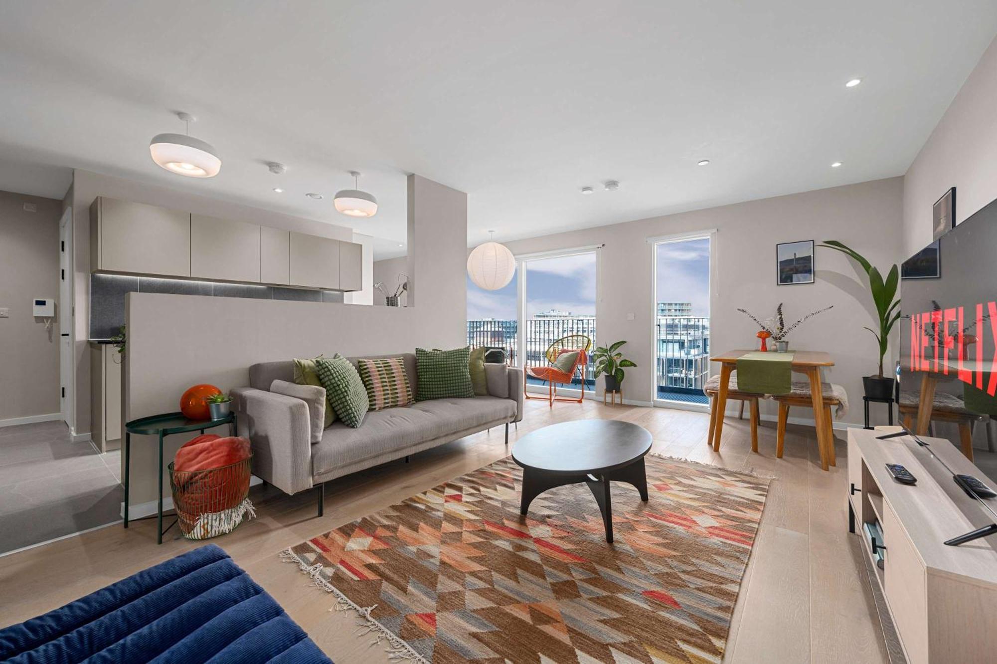 Apartment Skyline In *
